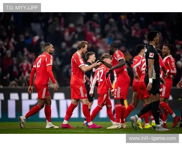 拜仁慕尼黑5-1大胜霍芬海姆迪亚斯戴帽独造五球助球队以6分优势领跑德甲