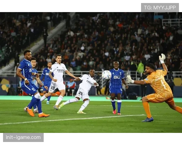 通讯：一座小城的狂欢，回顾英超升班马伊普斯维奇的保级关键战